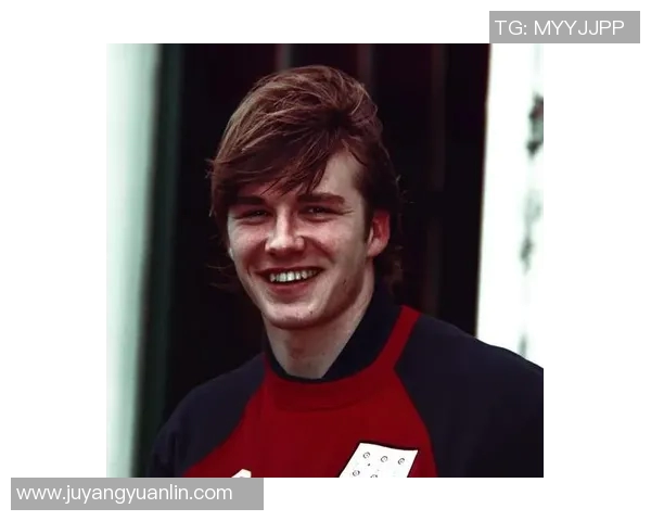 17号球星闪耀绿茵场 世界足球的未来之星与传奇故事